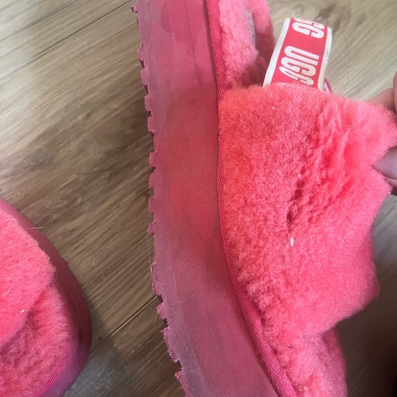 ugg slippers - Picture 2 of 3